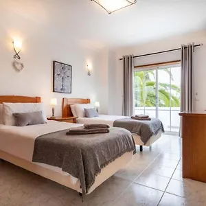 villa-estrella-praia-da-luz.hotelaalgarve.com/